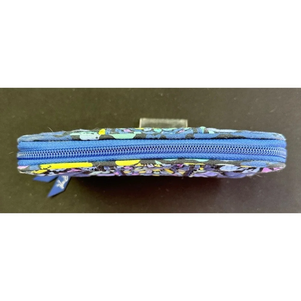 Vera Bradley Zip-Around Wallet Blue Indigo Pop Pattern Accordion 8x5 Credit Card - Picture 4 of 12